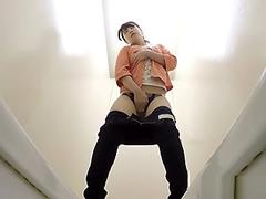 Kinky Teen Urinates In Wc